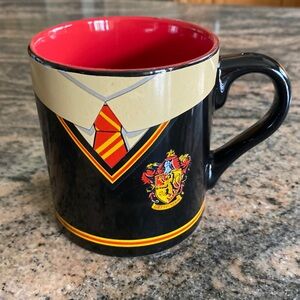 Harry Potter 14 oz ceramic mug. Preowned.